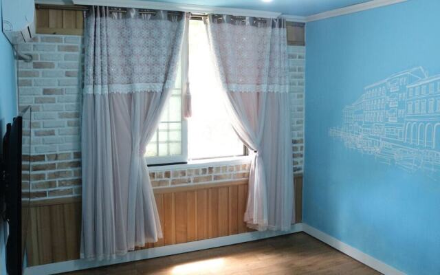 Muju Bakam Villa Pension