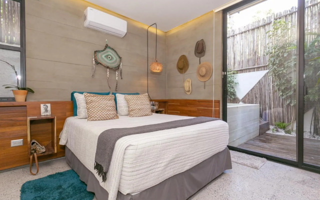 Apartment with private plunge pool at Madara Tulum