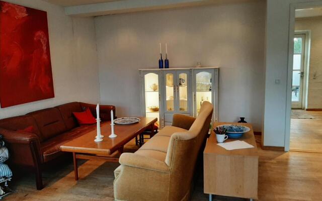 LatterLy Rooms