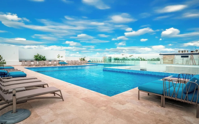 2 BR Condo - Rooftop Pool At Ipanema 504