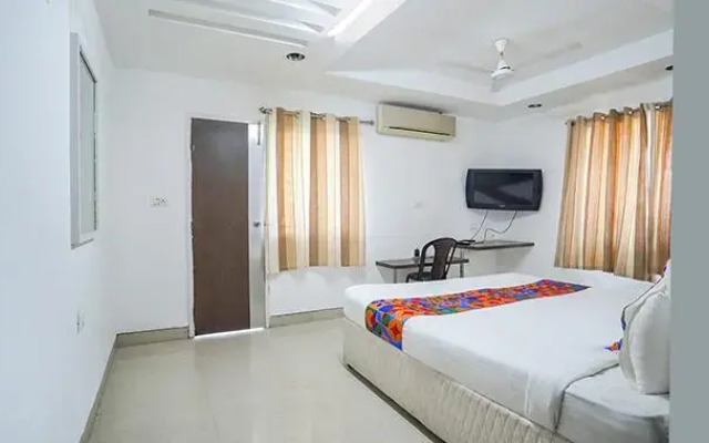 Fabexpress Kb Residency Omr