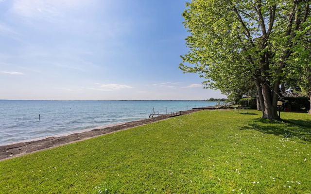 Splendid Apartment PT-1 sul lago