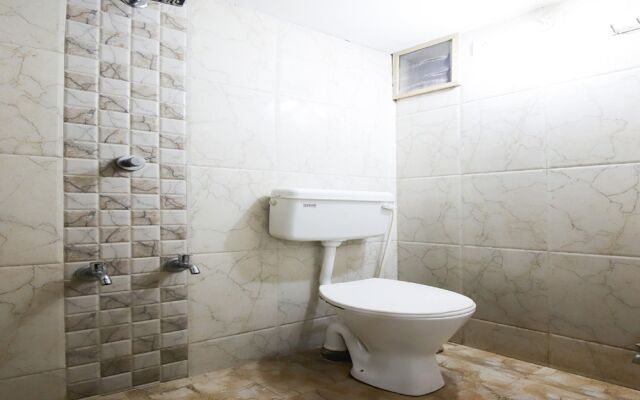 Spot On 49840 Hotel Kamal Darshan