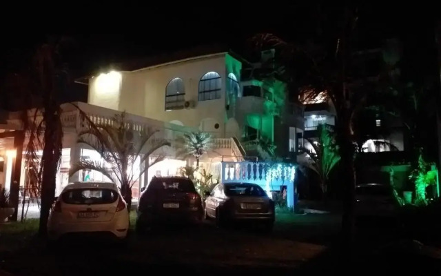 Czaritza Apart Hotel