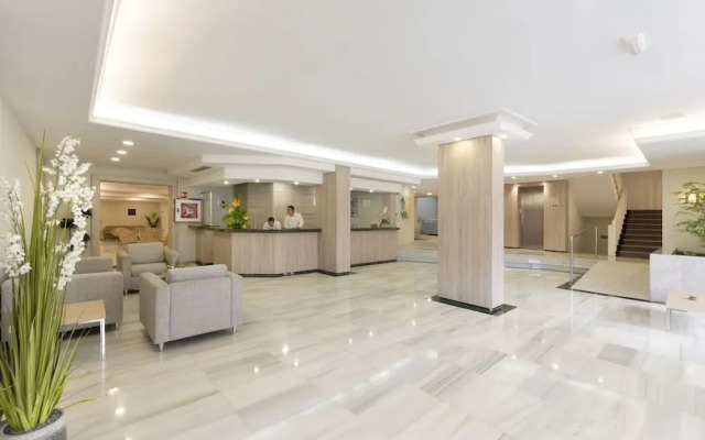 Ona Palmira Paguera Hotel