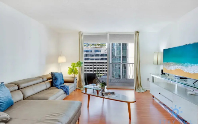 Beautiful 1 BR Apartment With Modern Amenities
