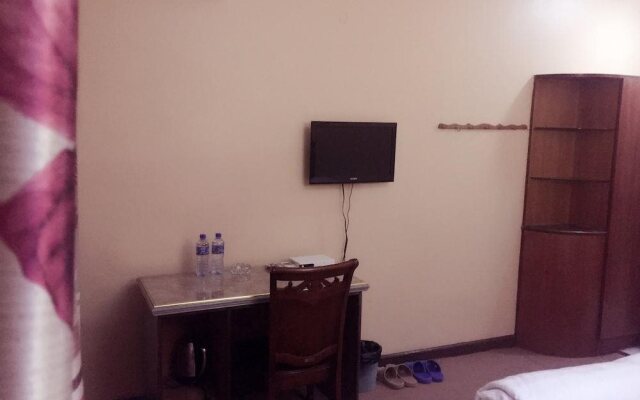 New Yuetan Hotel