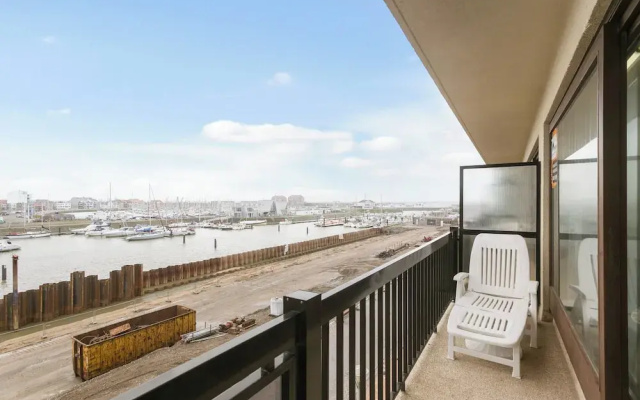 Flat in Blankenberge With Harbour Views