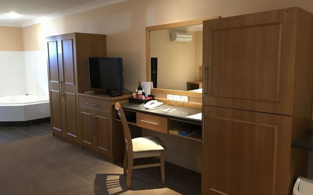 Sunseeker Motor Inn