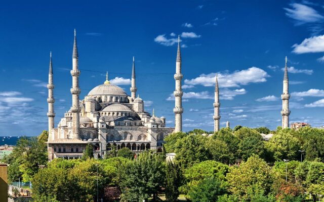 Mayer Cihangir Suites