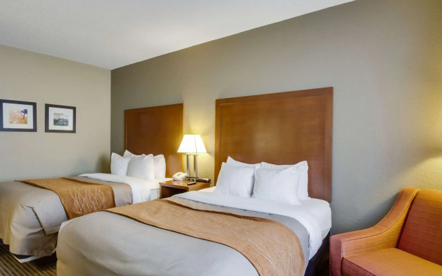 Comfort Inn & Suites Bellevue - Omaha Offutt AFB