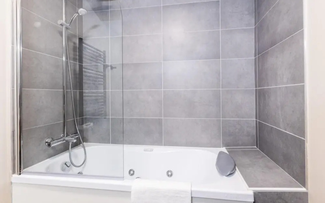Apartment in Risoul With Ski-in/ski-out Access