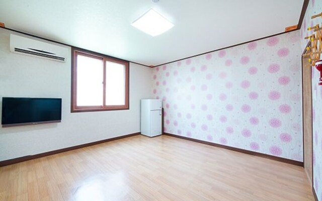 Daecheon Sain Pension