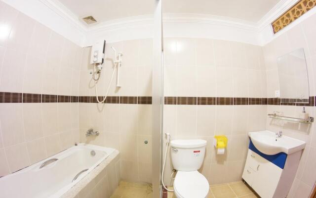SKY HOTEL Central Phnom Penh - Rooms & Apartments