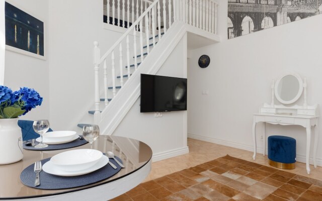 Unique Studio With Mezzanine by Renters