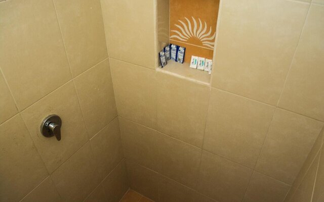 Hotel Arrecifes Costamaya