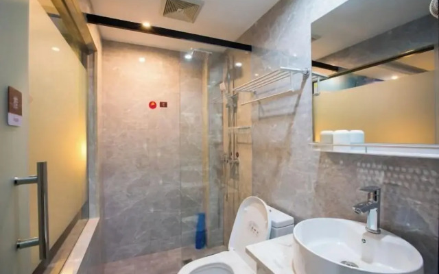 Junyi Hotel (Shaoxing Shangyu Pedestrian Street)