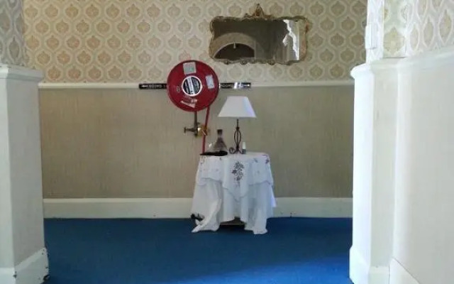 Gladstone Grand Hotel