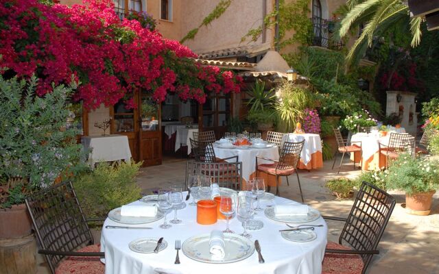 Petit Hotel Restaurante Ses Rotges - Adults Only