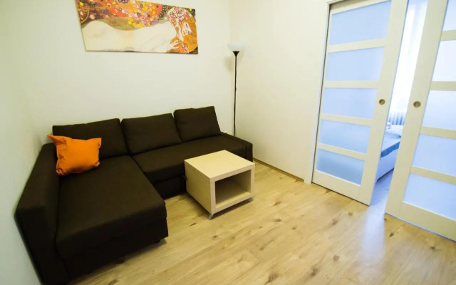 Old Town Rybna Apt by Ruterra