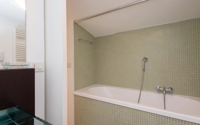 RSH Lucina Design Terrace Apartment