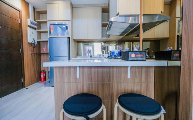 Strategic Location 2Br Gallery West Apartment