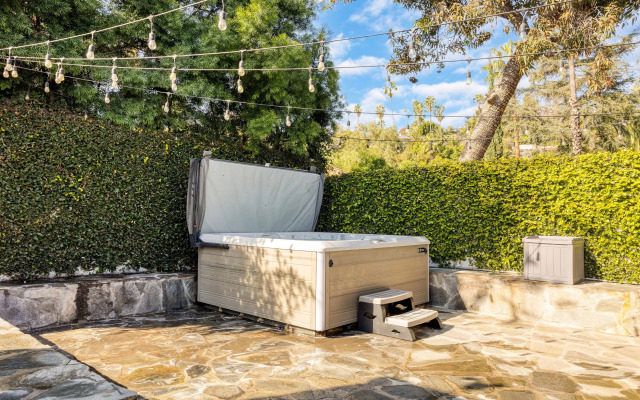 Valentino by AvantStay | Luxury Hollywood Mansion, Los Angeles