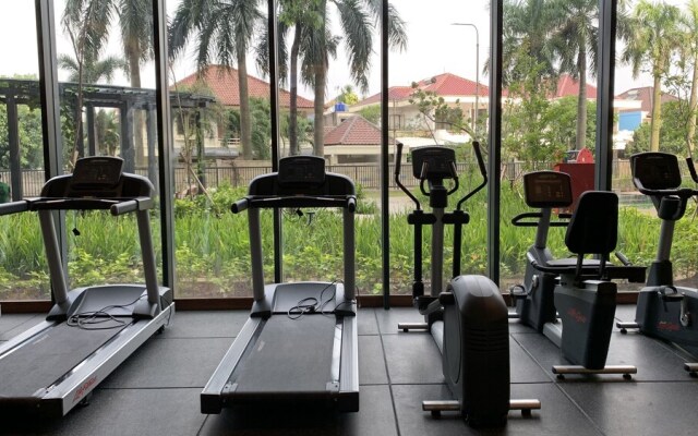 Exclusive 1Br Apartment With Study Room At Southgate Residence