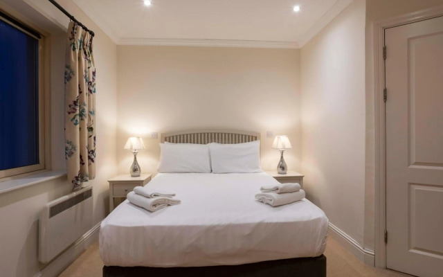 Schull Harbour Hotel & Leisure Centre