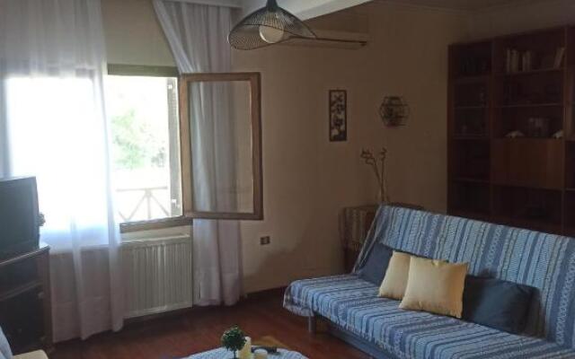 FAMILY'S HOUSE Near The Beach