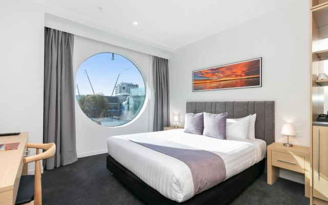 Christchurch City Hotel
