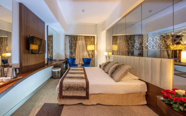 Pera Center Hotel