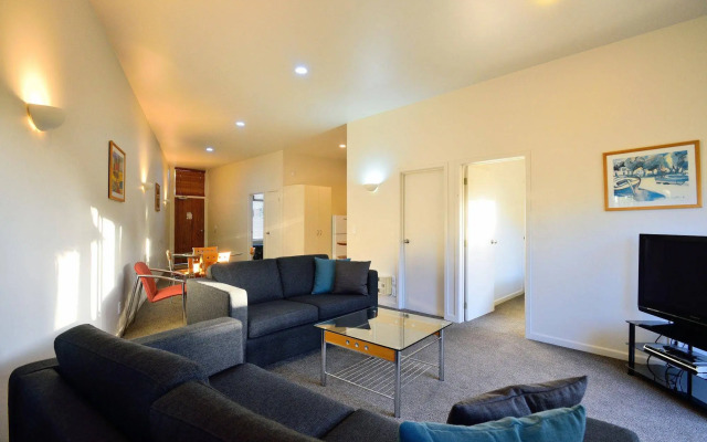 Ocean Beach Motor Lodge