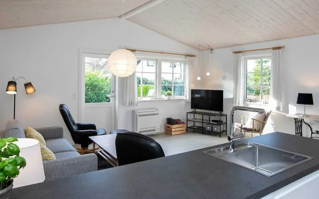 4 Person Holiday Home in Vaeggerlose