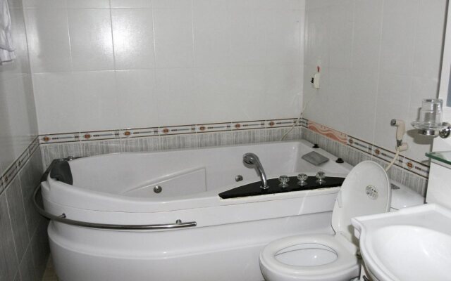 Kim Thuy Ngan Ha hotel