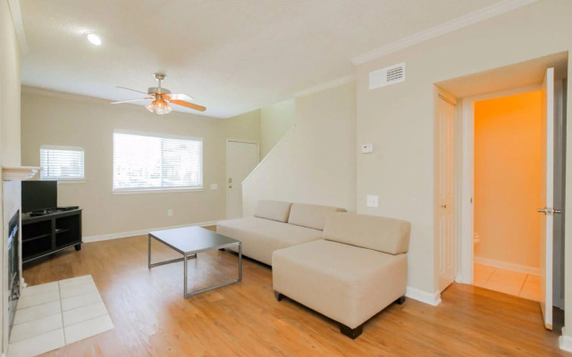 Vanderbilt Exclusives by YouRent