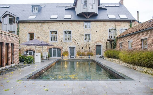 NE5T Suites & Spa