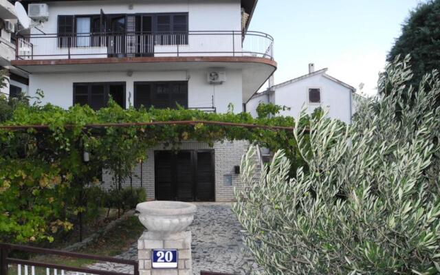 Apartment Blanka 41 pax