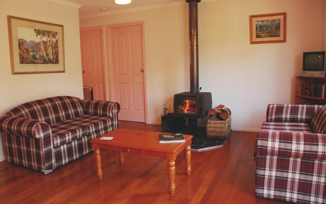 Peacehaven Counrty Cottages – Guest Rooms – Upper Myall