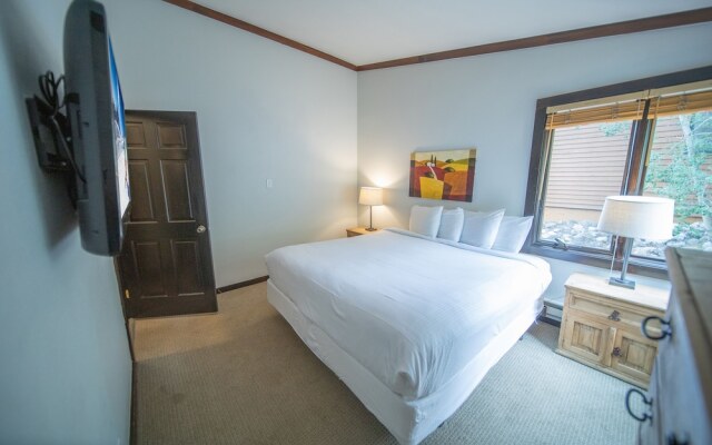 Tennis Townhomes 1323