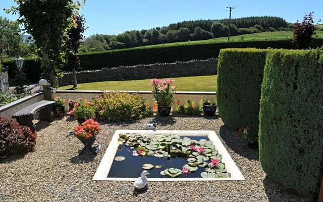 Weir view Bed and Breakfast