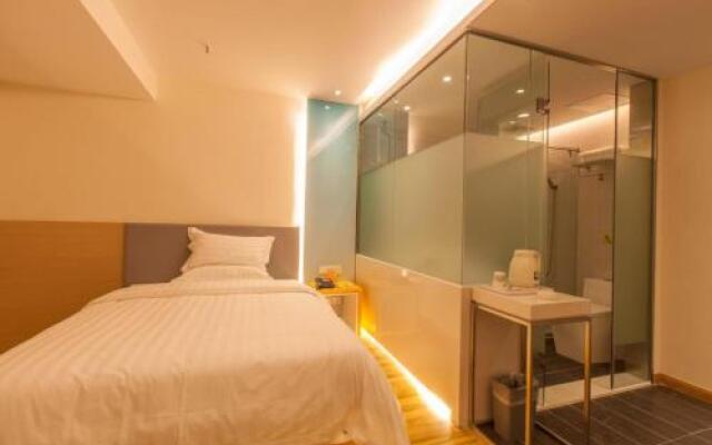 7 Days Inn Yunfu Jinshan Bus Intercharge Branch