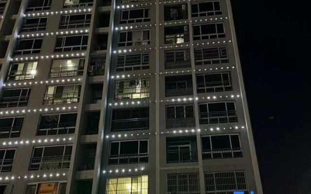 Wushan Pinghu Business Hotel