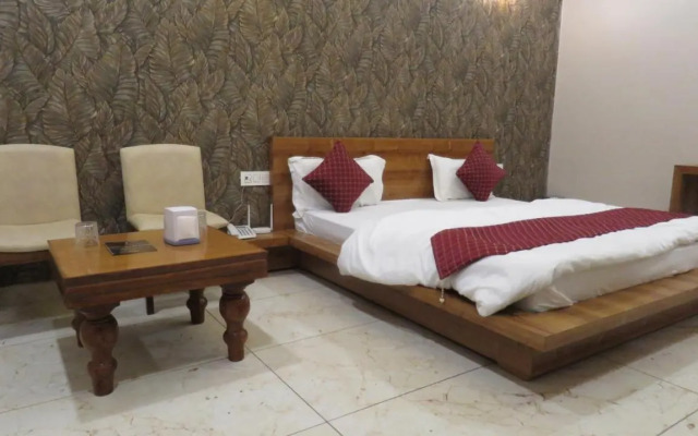 Raja Ji Hotel And Restaurant