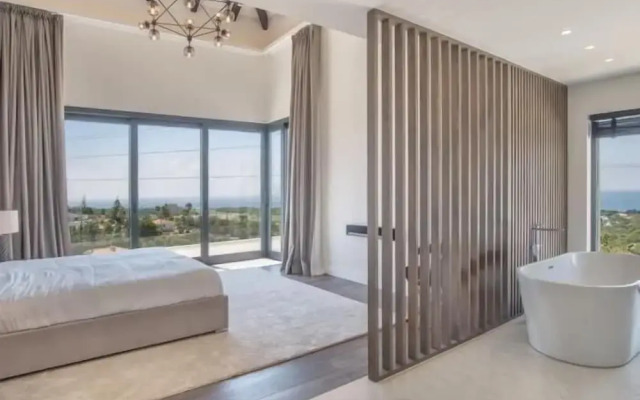 Sunrise Villa Marbella by Lodgerstrip