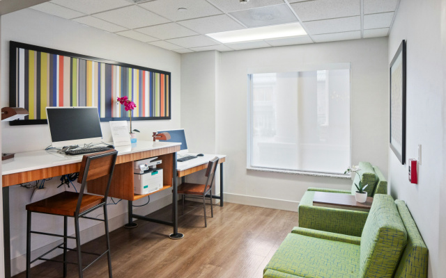 Holiday Inn Express and Suites - Stroudsburg