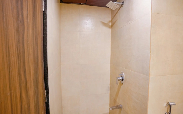 Fabhotel Vertigo Suite