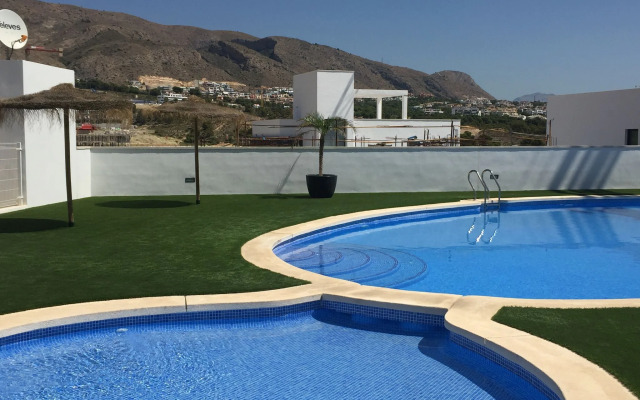 Modern holiday home in Finestrat with sea views