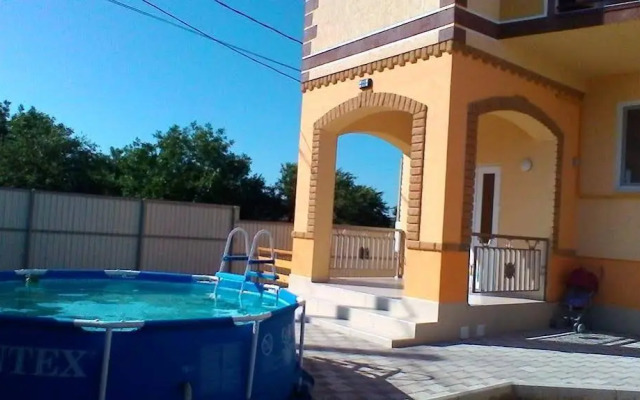 Viktoriya Guest House
