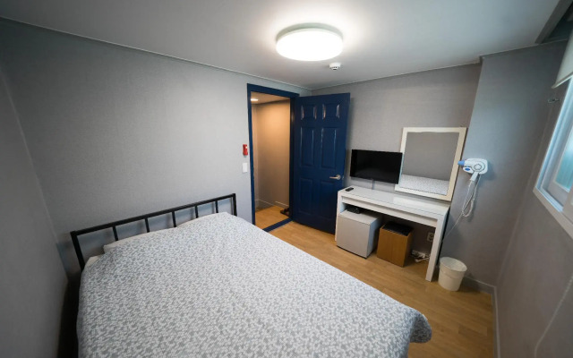 Beewon Guest House - Hostel